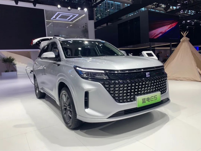 广州车展必看10万内唯一插混SUV，蓝电E5绝对物超所值