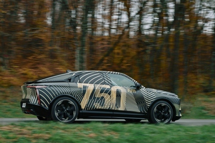 DS8？纯电续航达750公里，这车能期待一下