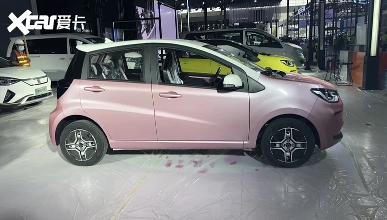 天津车展：思皓E10X集美版亮相，最高续航302km！