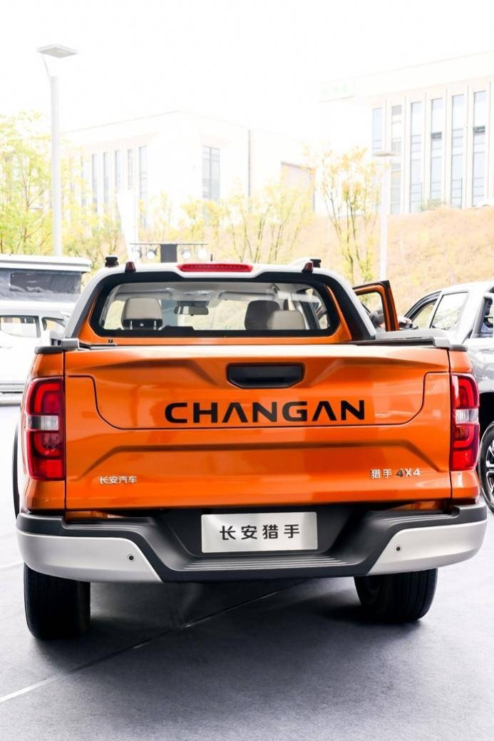 零百加速7.9s 长安猎手上市 20万内首选皮卡售13.99万起