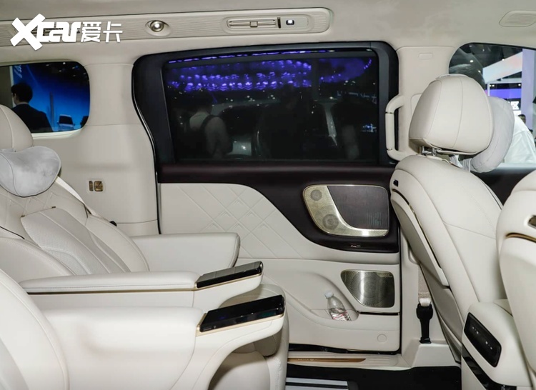 30万MPV大乱斗！零跑D99、岚图梦想家、高山 7谁的表现更全能？