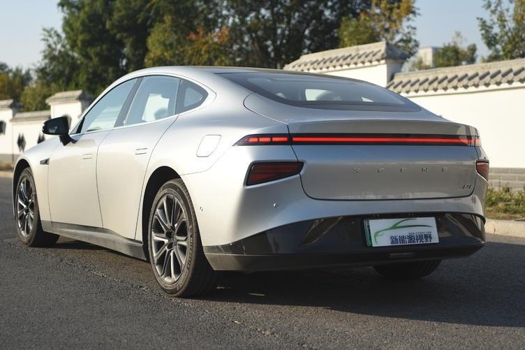 动力续航上能与特斯拉Model 3比肩的车型——小鹏P7