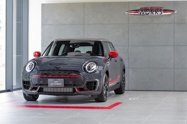 实拍MINI JCW Clubman，但这款车的身份很不一般