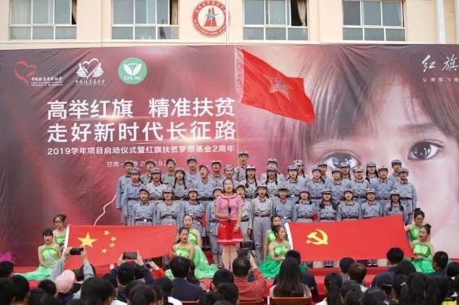 以人为本 突破创新 中国品牌破局高端新能源市场