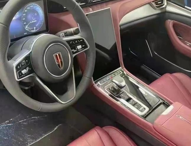 全新红旗H5预售17万起，合资竞品看了都肃然起敬