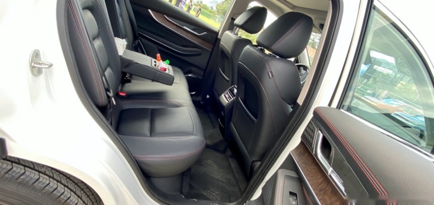 10万元也能选高端SUV,试驾星途LX 1.5T乘风破浪版