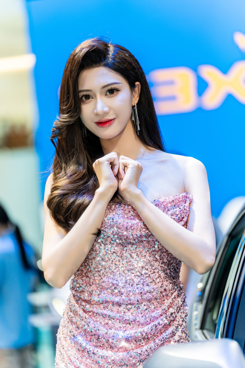 2024广州车展小姐姐大合集！是真男人就坚持到最后一张！