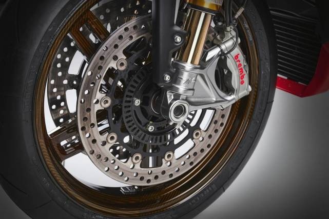 MV Agusta Brutale1000 纽博格林版限量发售