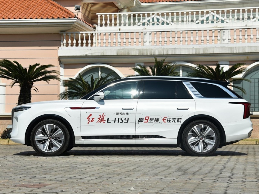 红旗E-HS9：50多万起售的国货SUV，气场不输库里南，120度电池