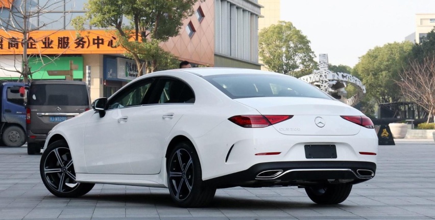 最贵的1.5T轿车，奔驰CLS260上市，售57.68万