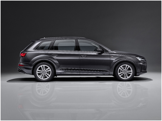 豪华7座SUV，奥迪Q7空间布局合理视野开阔