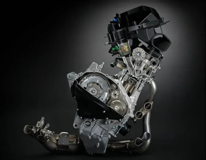 Smart移植铃木摩托车公升发动机，极速超230公里/小时