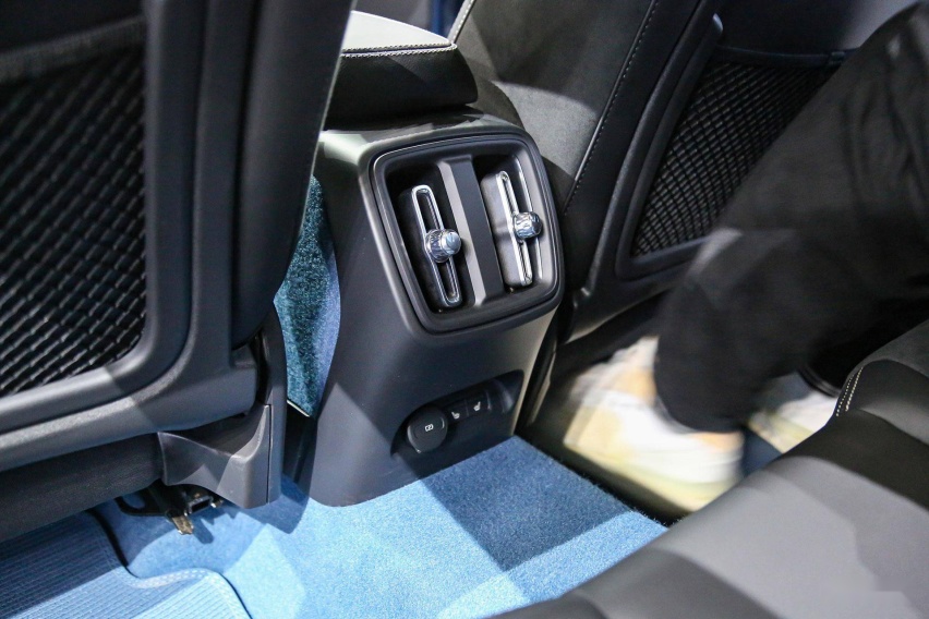 XC40 的孪生兄弟 静态体验沃尔沃 C40 RECHARGE