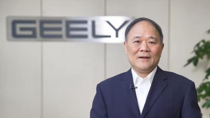 国内汽车市场价格“内卷”，背后的原因是“油电不同权”？