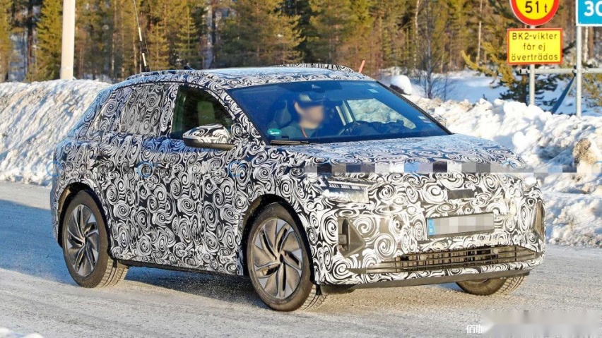 audi-q4-e-tron-and-q4-e-tron-sportback-spy-photos (3).jpg