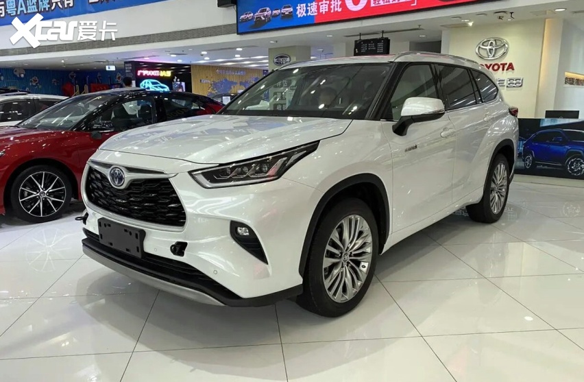 比老款贵了4万多,全系2.5l混动,丰田全新汉兰达开启预售