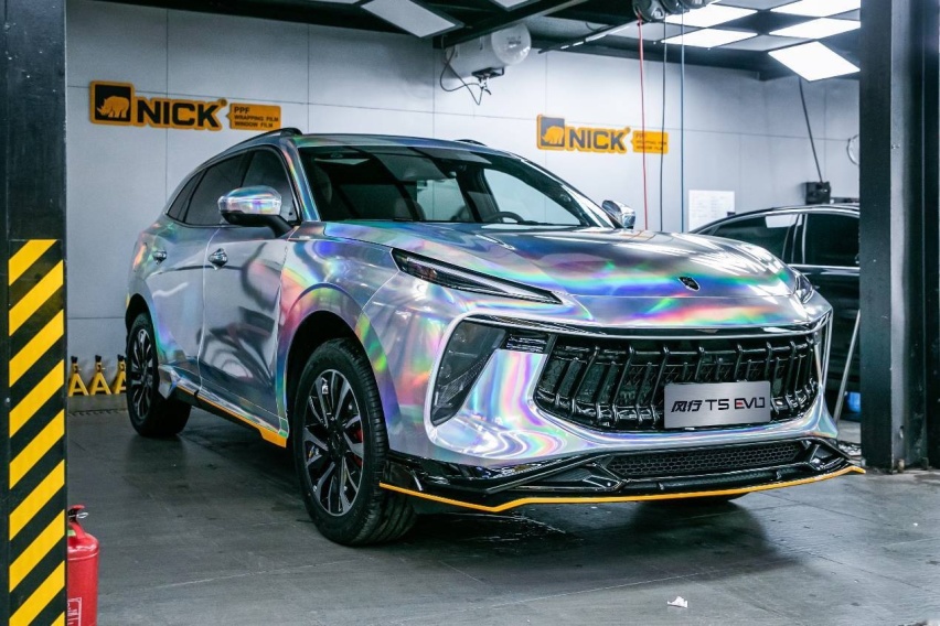 国产SUV“颜王”登场，它靠什么让豪车车主纷纷倒戈？