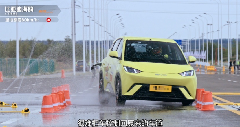 10万预算买纯电车，五菱缤果、海鸥、哪吒AYA，家用谁更合适？
