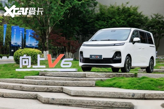 硬实力破内卷,向上V6定义下一代国民商用车标准