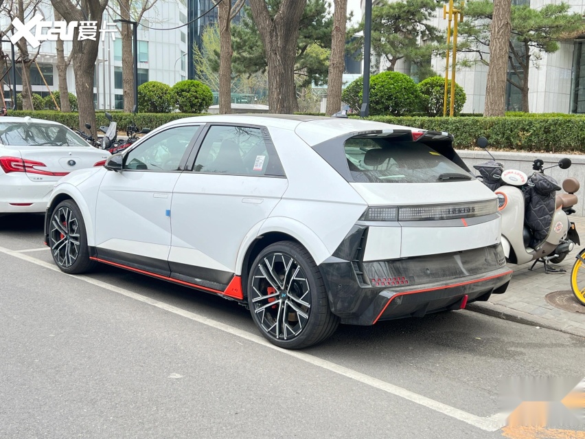 现代ioniq 5 n现身街头,小钢炮既视感,配650马力 漂移模式