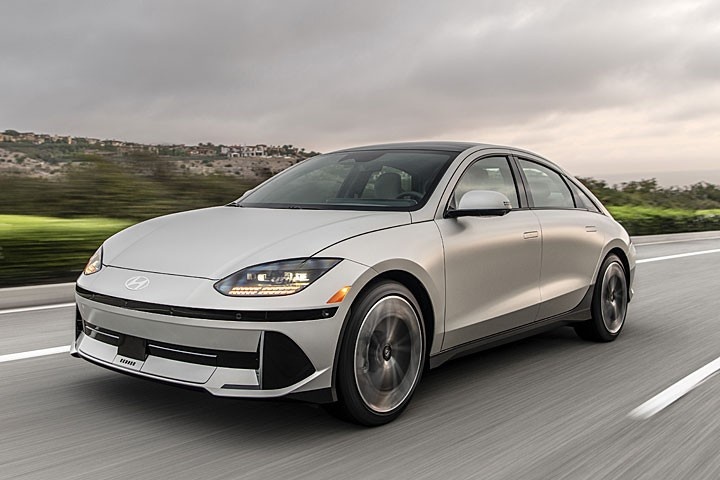 现代 IONIQ 6 公布海外售价，韩系高颜值电动车