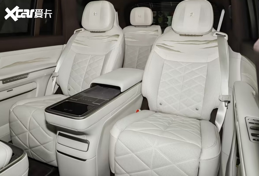 蔚来ES9租电39万起，旗舰SUV，来抢MPV市场
