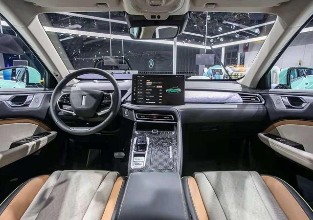 成都车展实拍坦克500、传祺GS8、瑞虎7 PLUS等重磅国产SUV