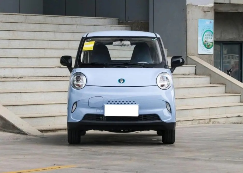和欧拉的猫很像，价格却接近宏光MINI EV，凌宝BOX蔡文姬走可爱风