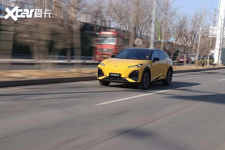 续航630KM！全新深蓝S07华为乾崑630长续航版，智能舒适全都要？