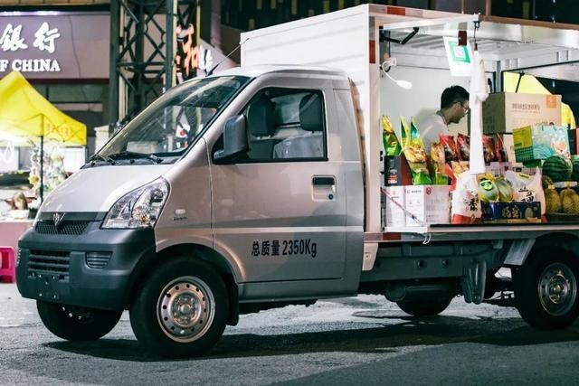 五菱宏光出了款 “smart” ？？