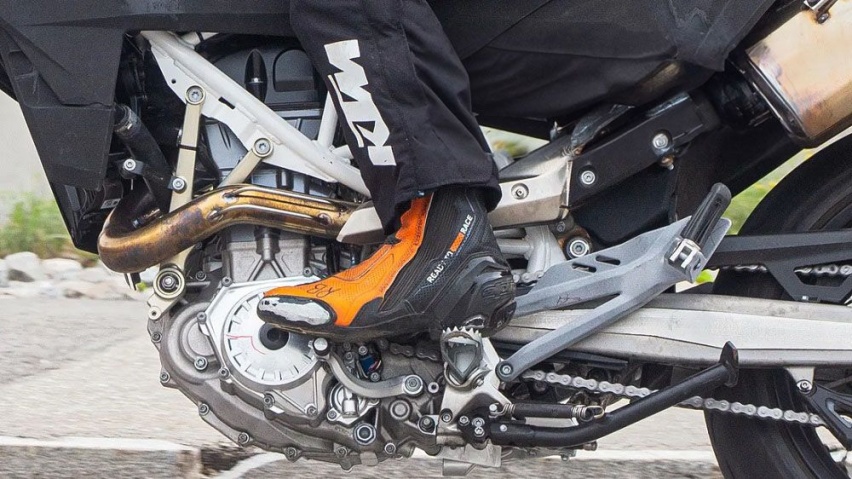 2024KTM 690 SMC 、EnduroR测试车曝光
