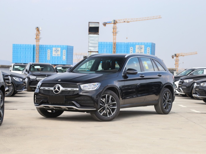 奔驰GLC还是特斯拉Model Y？中型SUV到底怎么选