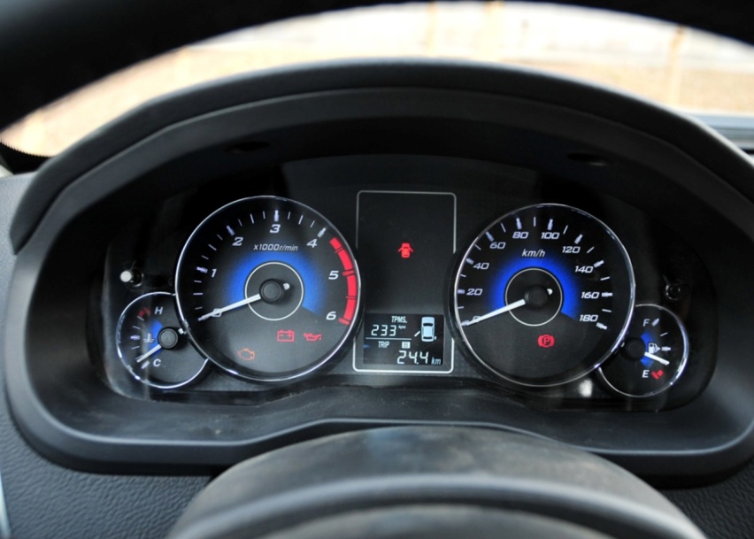 油耗仅8.7L/100km的皮卡，四驱带大梁，底盘结实