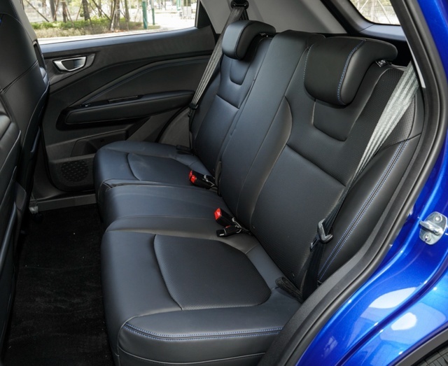 5万多的SUV，配1.5T+CVT，座椅可当床，月薪5000养得起