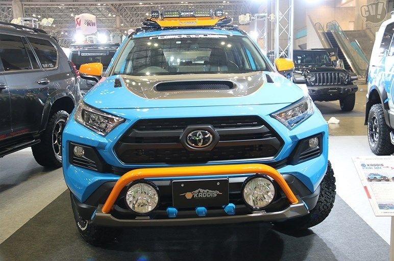 文能大嘴玩低趴，武能升高搞越野，看七种风格改装的丰田RAV4