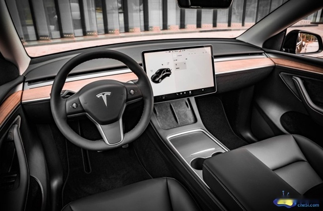 飞凡R7“大号Model Y“实力碾压Model Y