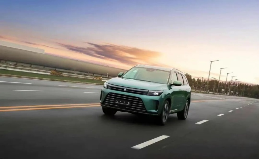 三四十万买新能源SUV，Model Y、问界M7、小鹏G9，选谁更值？