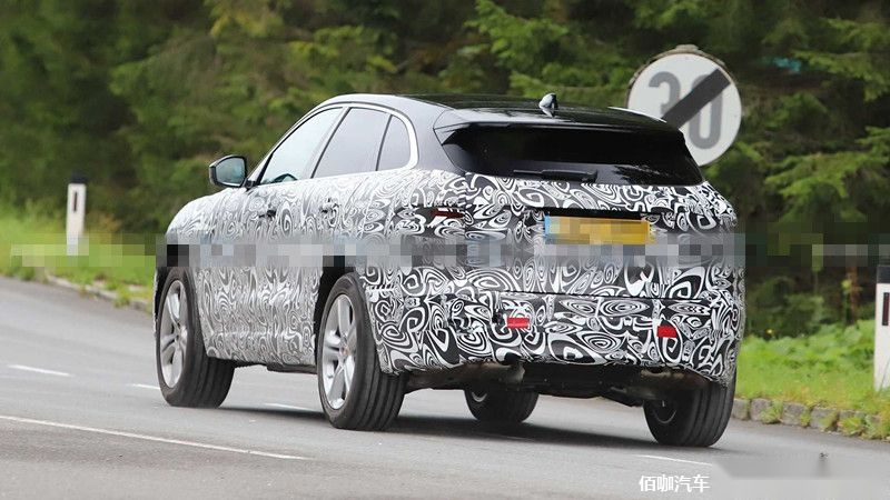 jaguar-f-pace-facelift-new-spy-photo-rear.jpg