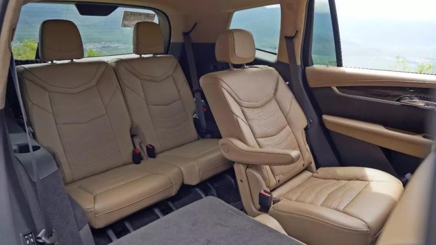 豪华四驱SUV选购：凯家XT6、英家QX50怎么选？