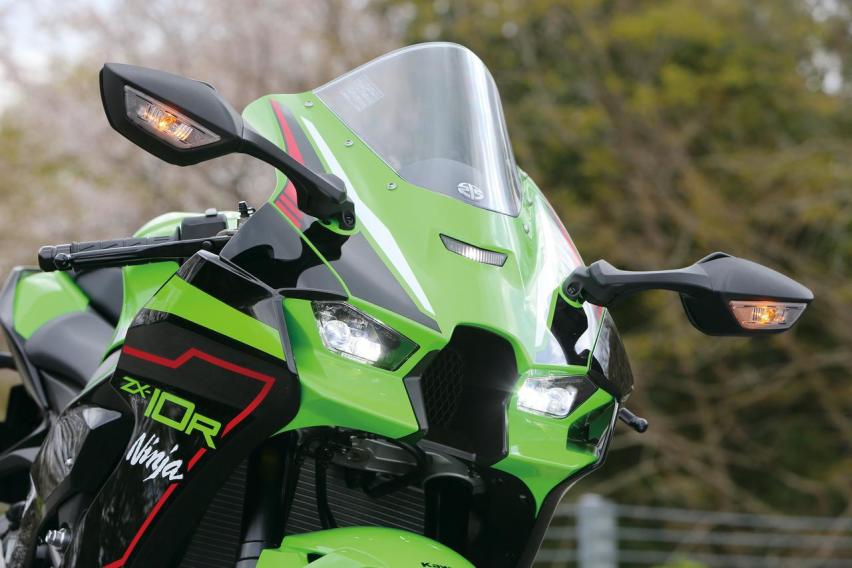 川崎公升级旗舰跑车摩托，ZX-10R四缸203马力，外观升级大