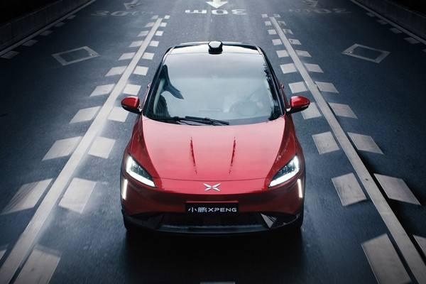 在OTA上狂奔的小鹏汽车,又给“老鹏友”带来了什么惊喜?
