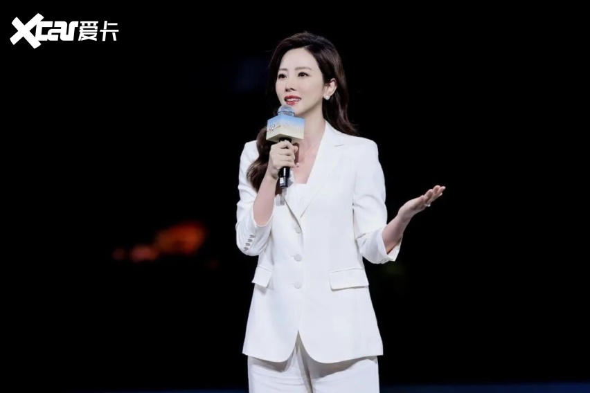 日产中国40周年品牌之夜启幕 日产N6与天籁·鸿蒙座舱首秀