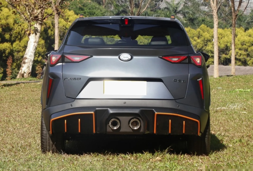 8万落地“最强SUV”，销量超两本田，6.1个油只喝92
