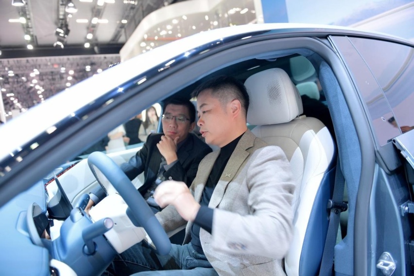 价格和Model 3比，性能和Model Y比，极氪007新王当立！