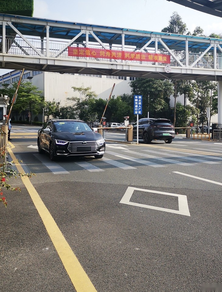 比亚迪汉无伪实车亮相 将6月份正式上市