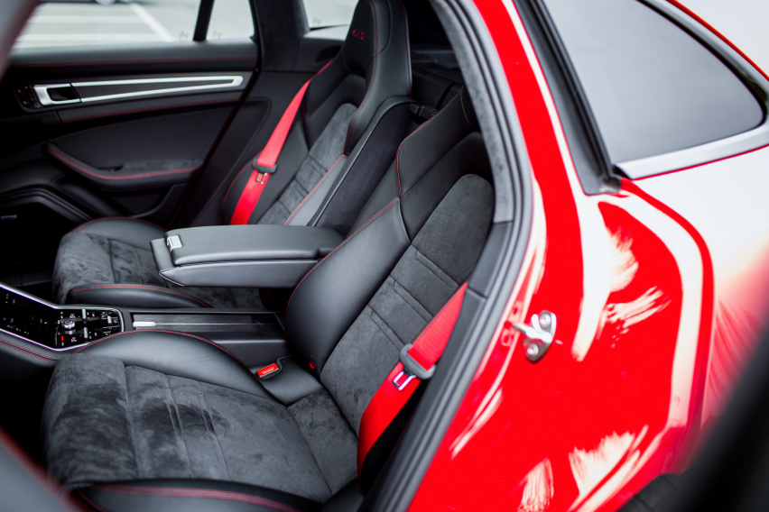 “瓦罐”迷的终极梦想 试驾保时捷Panamera GTS
