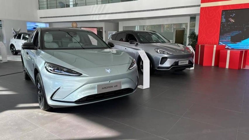 老司机教科书级选车案例：阿尔法S和汉EV，谁才是明智之选？