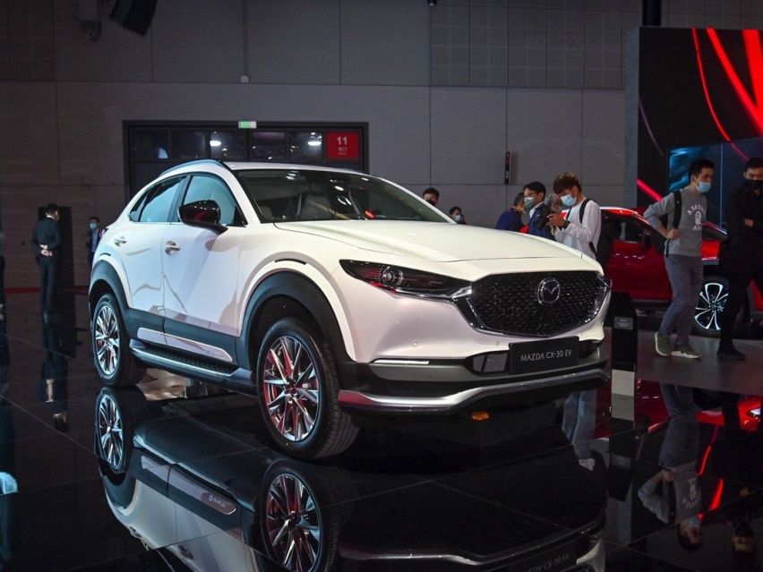 品牌国内纯电首秀，长安马自达CX-30 EV，挑战不容小觑！