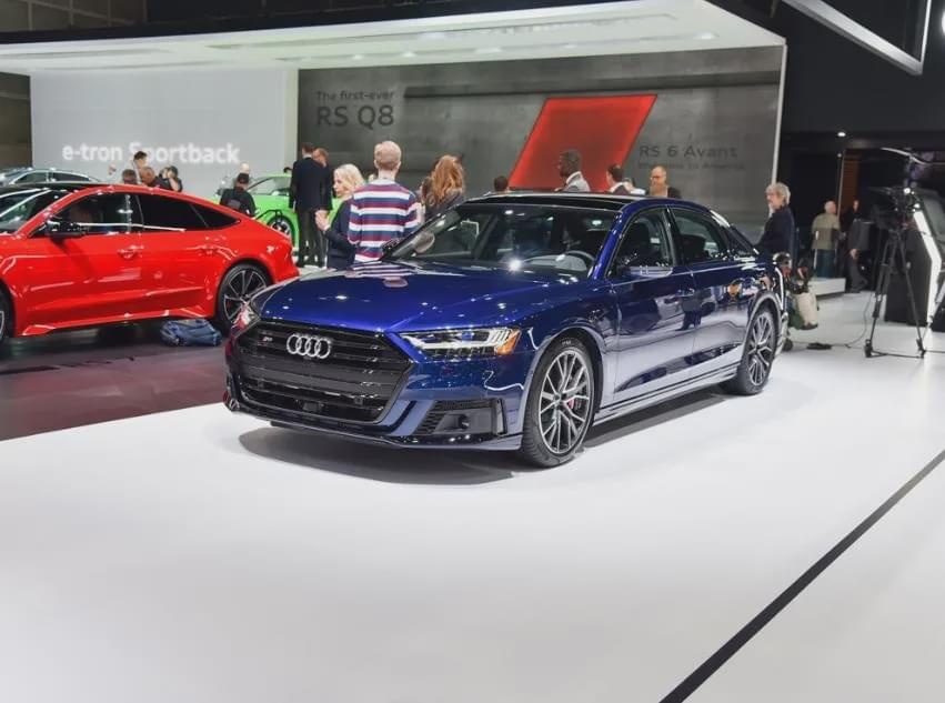 全新奥迪S8L接受预定，4.0T+V8，将会推出长轴版！