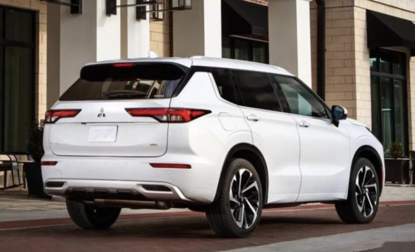 15万落地买日系紧凑型SUV,现在买三菱欧蓝德很划算